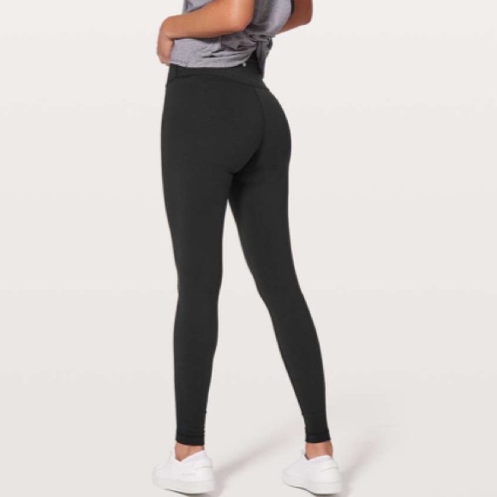 Lululemon Wunder Under Hi-Rise Tight size 8